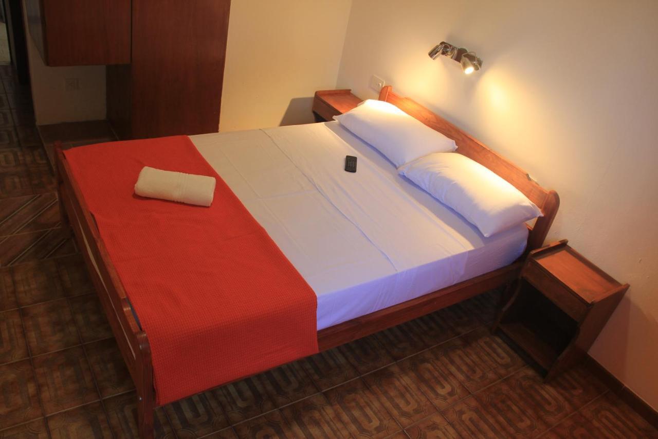 Hotel Vanderloo Posadas Εξωτερικό φωτογραφία